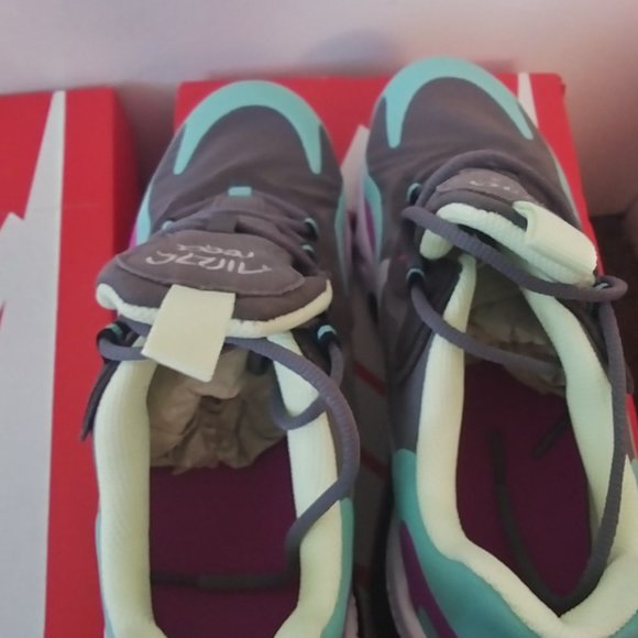 nike air max 270  react - Picture 5 of 6